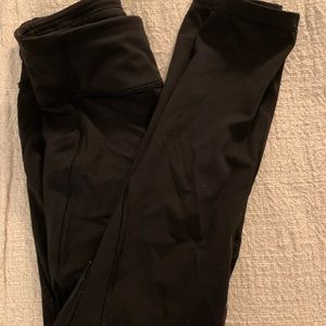 Lululemon final lap crop 23”